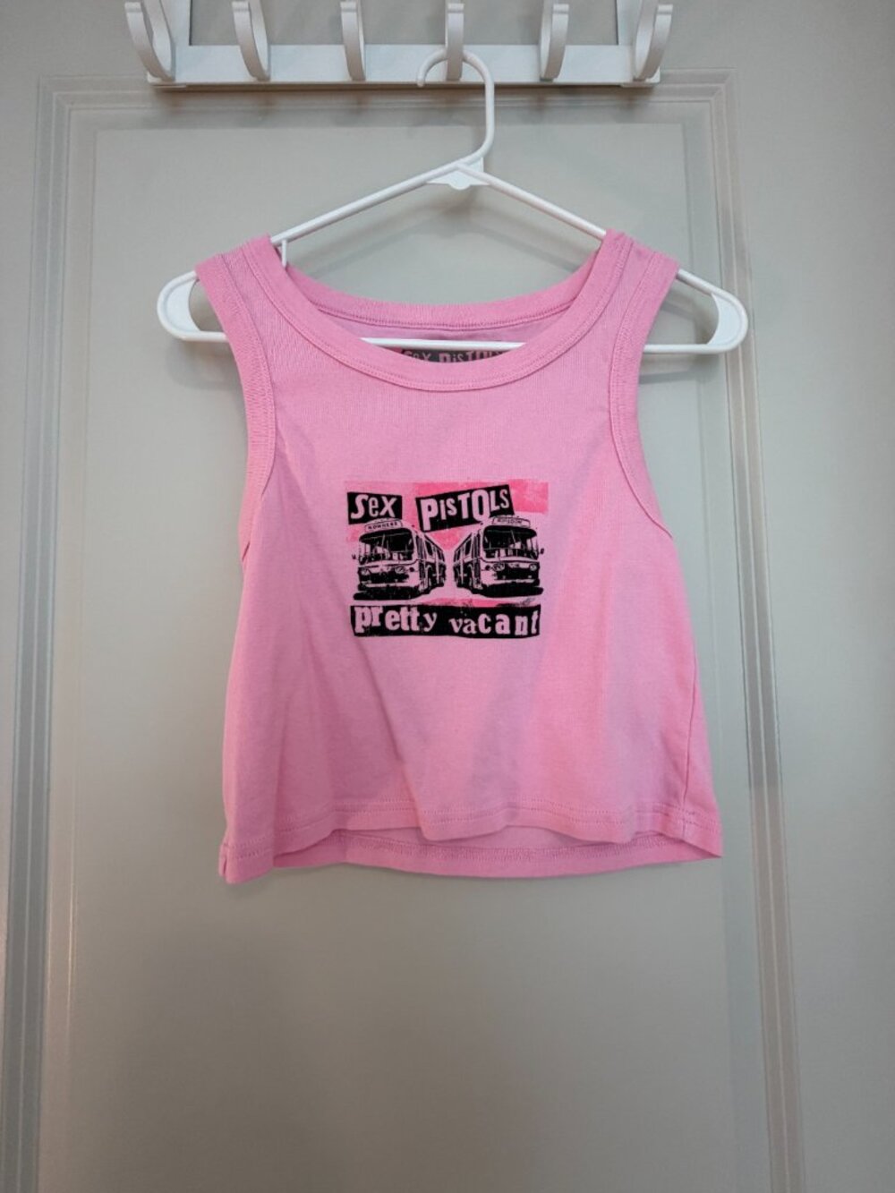 Pink Cropped Graphic Tank - Picture 2 of 4